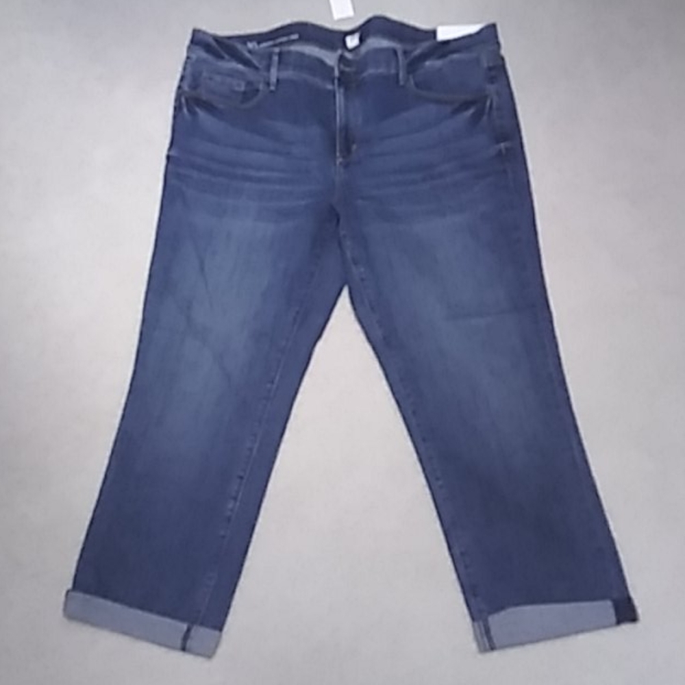 Modern Cuffed Crop jeans